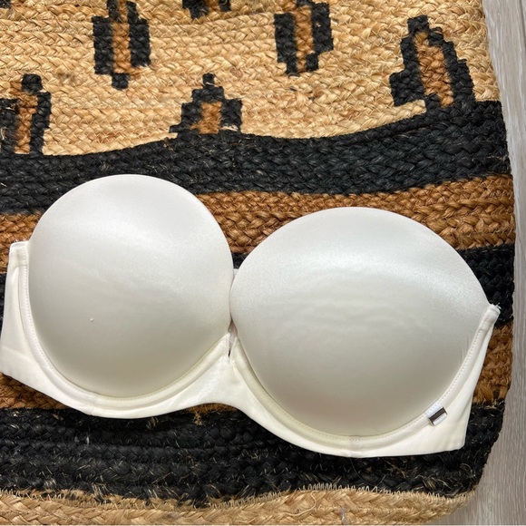 Victoria’s Secret Very Sexy Multi Way White Cream Strapless Push‎ Up Bra - Picture 1 of 11